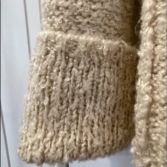 Womens L, UmGee, tan/natural, sweater - Picture 3 of 6